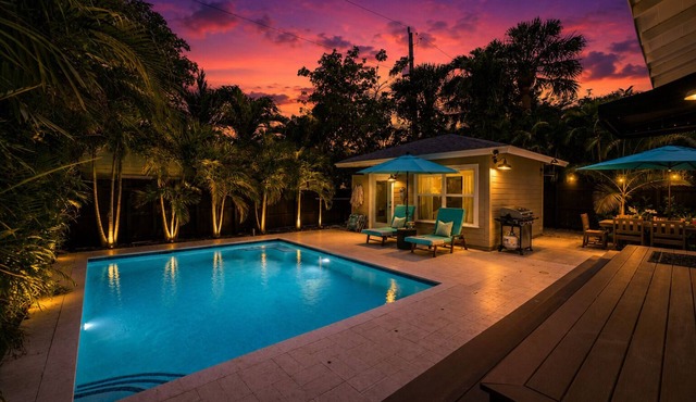 Coral Cove Hideaway | Guest House & Heated Pool!
