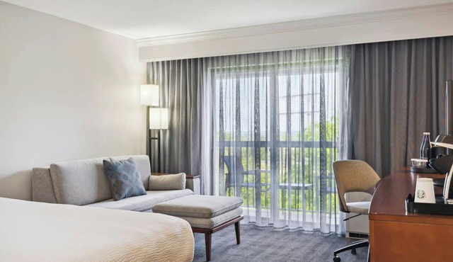 Courtyard by Marriott Burlington Williston