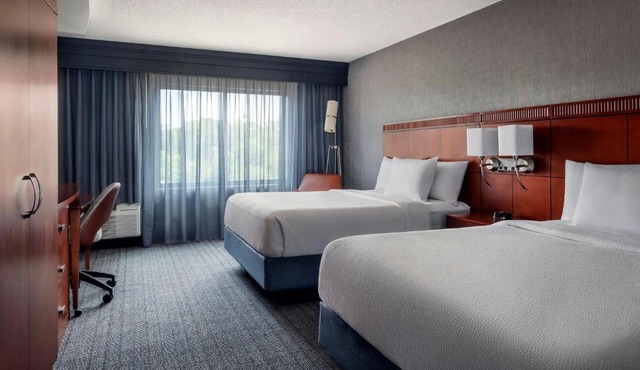 Courtyard by Marriott Paramus