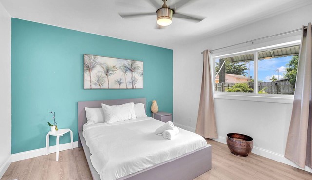 Cozy 1/1 Retreat in Gated Dania Beach Oasis