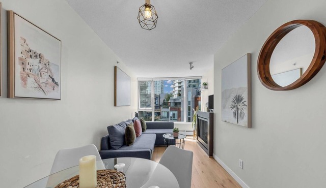 Cozy 1B+2SB+1Bth fully loaded, Amenities on Point!