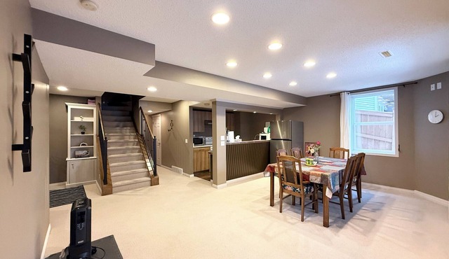 Cozy 2-Bedroom Guest Space | Pet Friendly