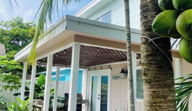 Cozy 2BD Home in Lake Worth Beach 1.5 mi to Beach, Golf Course, Downtown