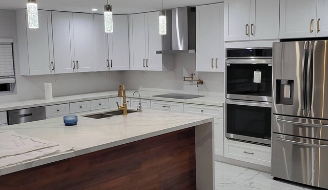 Cozy 3-bedroom house in welcoming Loxahatchee with WiFi, AC