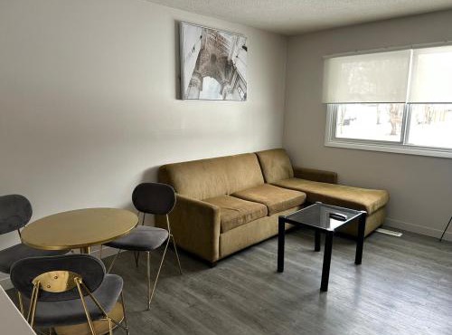 Cozy and Welcoming Home Away in Wainwright Alberta