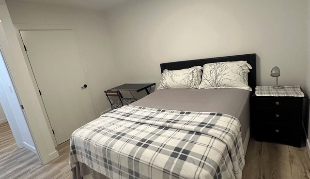 Cozy basement suit in Rosewood near Costco, Saskatoon