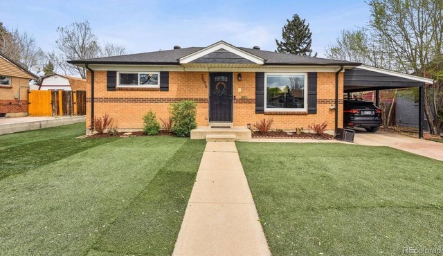 Cozy Bungalow in Perfect Location