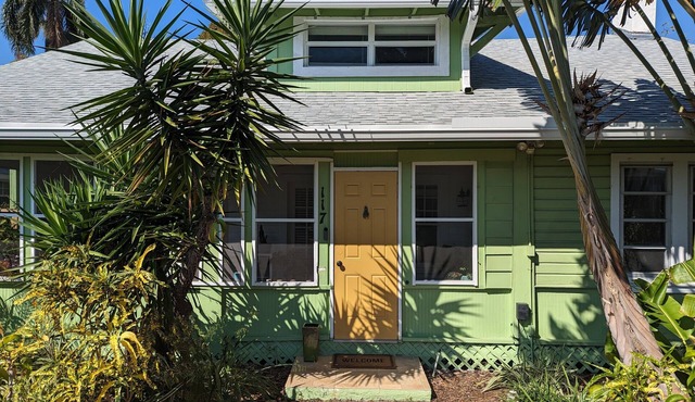 Cozy Cottage 2nd Floor Studio - Less Than A Mile From The Beach And Downtown