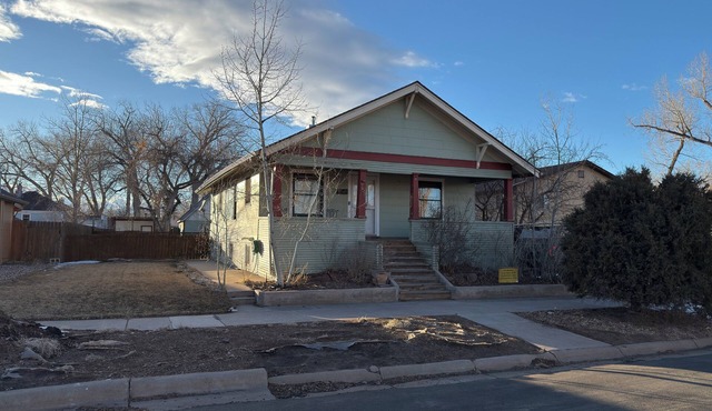 Cozy Craftsman Home Close to UW and Downtown