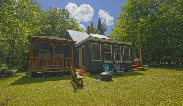 Cozy Private Single Family Home, Campton NH-MV118C