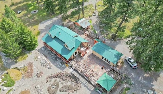 Cozy Riverside Retreat w/Garden, Beach Access, Sauna. Pet + Family Friendly!