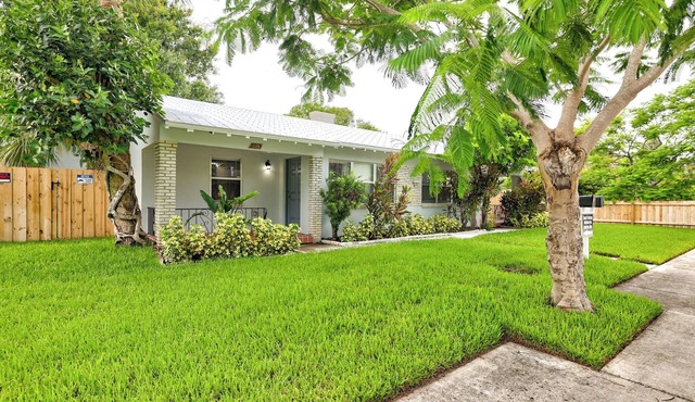 Cozy Villa #2, 3 minutes from Downtown & 10 minutes to the Beach