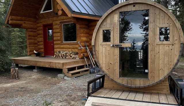 Cozy Yukon Cabin Close to Eclipse Hotsprings Resort