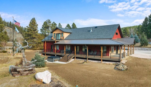 Creek View Vacation Home