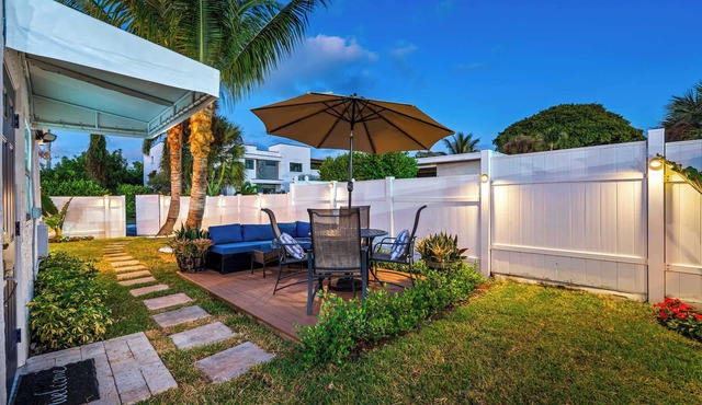 Delray Seacrest Cottage: Close to Beach & Downtown
