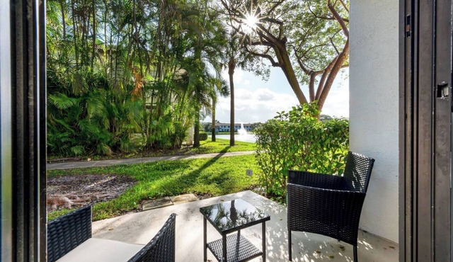 Delray Townhome | Heated Pool, Gym, 10 Min to Beach