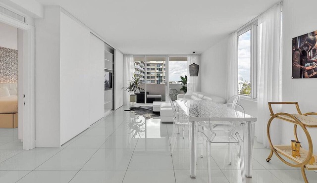 Deluxe Balcony Suite with Pool, spa, Gym