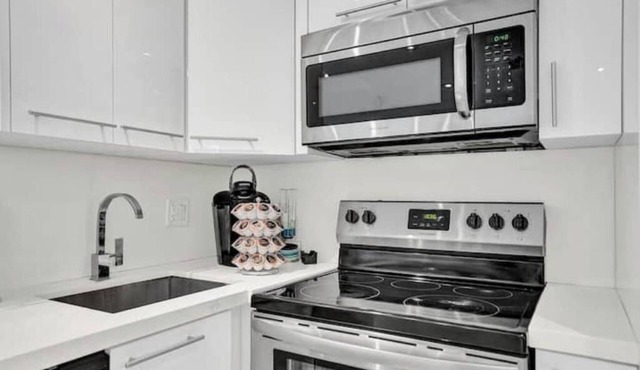 Double Suite 4BD/4BA South Beach Private Patio