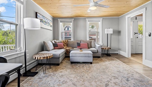 Easiest Location! Rent a Boat, Attend a Wedding! 2600sqft on Main St Meredith