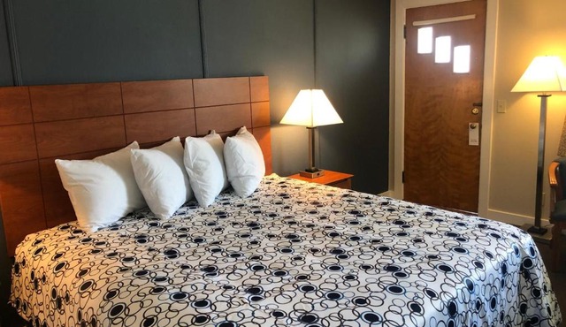 Edenbrook Motel