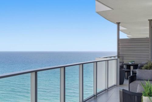 Elevated Coastal Escape 2BA 2.5Br