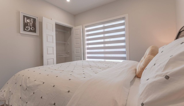 Enjoy this Brand New Cozy 2BR Guest Suite in YYC!