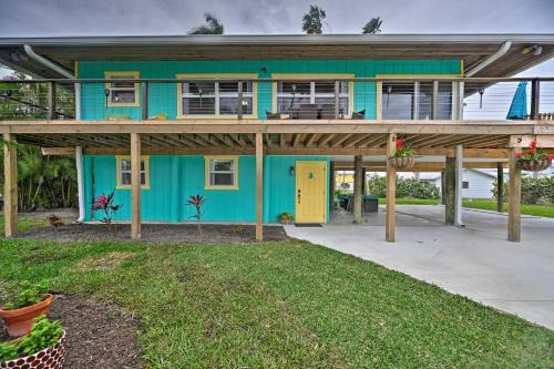 Everglades Getaway w/Deck & Water Views!