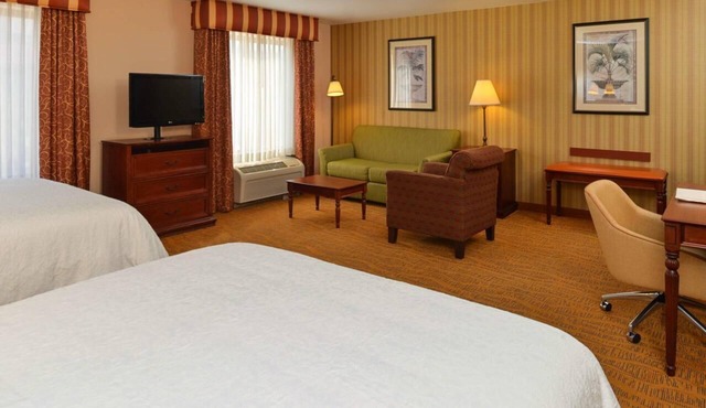 Everything You Need For The Perfect Vacation! Indoor Pool, Pets Allowed!