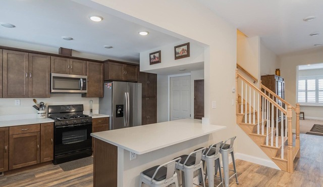 Executive Apartment Cleveland's Little Italy