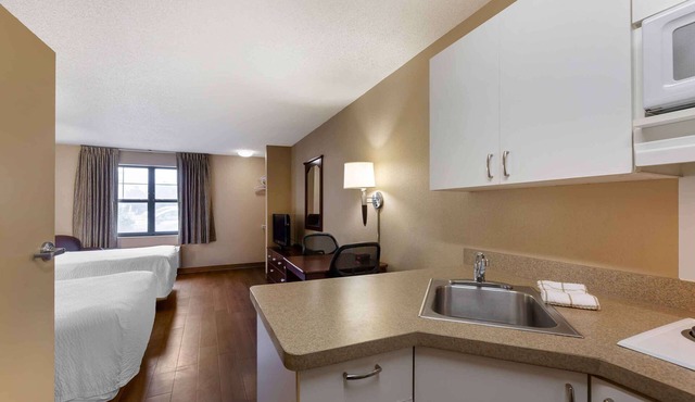 Extended Stay America Suites Cleveland Brooklyn