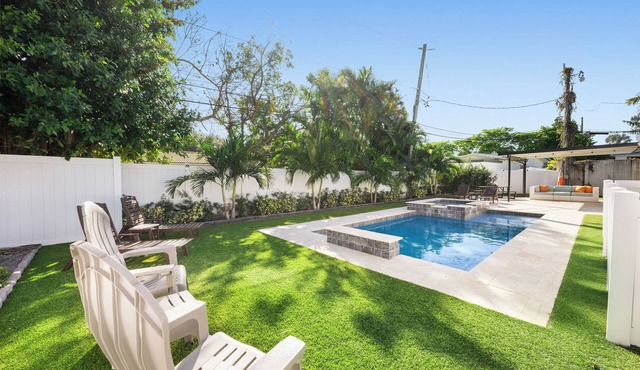 Family and Pet Friendly Wife and kids Will Love this Place Clean Safe - Duplex