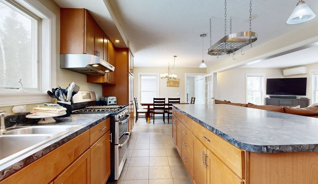 Family-Friendly Getaway W/ Free WiFi, Firepit, Deck, Gas Grill & More