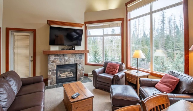 Fernie - Timberline Lodges Balsam #542