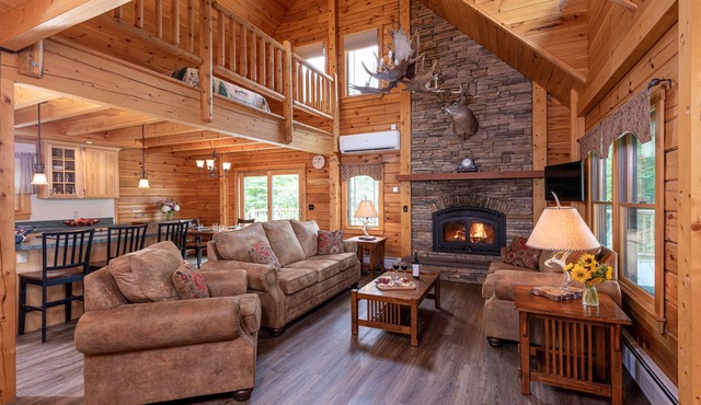 Field and Stream Dream Cabin near Smuggler's Notch