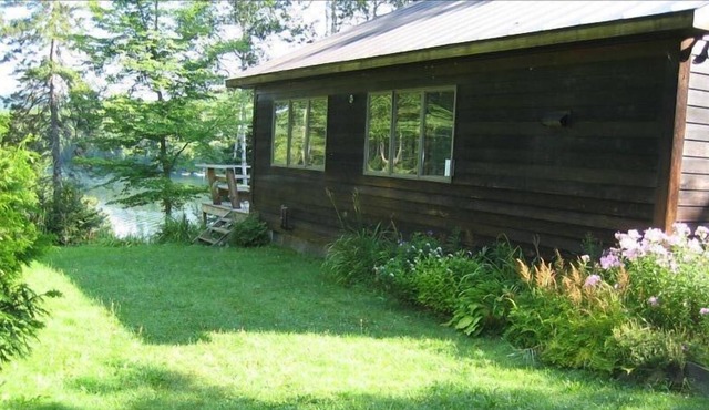 Four Bedroom Two Bath Greensboro Lakefront (257') House