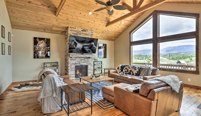 Game Room & Hot Tub: Luxe Grand Lake Retreat!