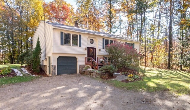 Gilford Central Retreat - For all your Vacation Needs!