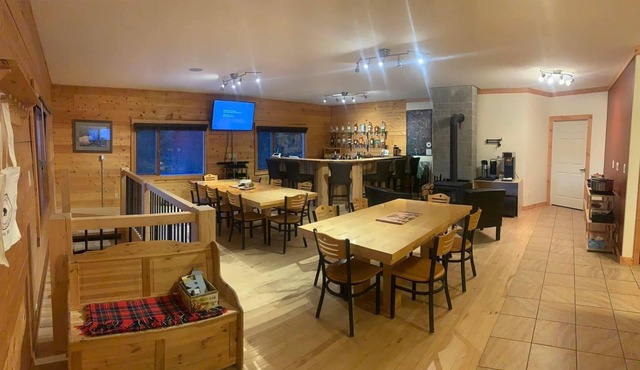 Guest Lodge in the BC Mountains!