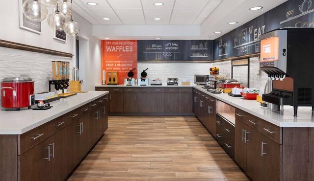Hampton Inn Cleveland Airport - Tiedeman Road