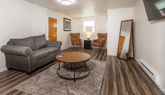 *Happy Tavern Apt*Rimrock Hwy*Near Pactola Lake*