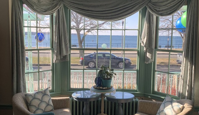 Harborview Inn