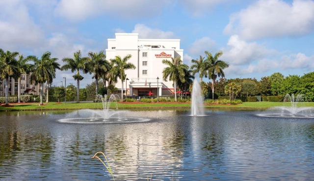 Hawthorn Extended Stay by Wyndham West Palm Beach Airport