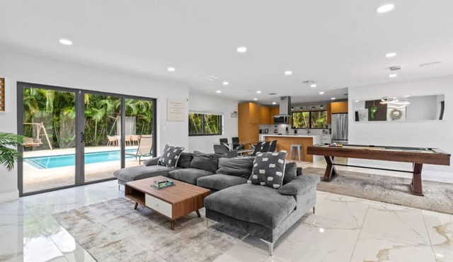 Heated Pool Villa in Miami by Glam Homes