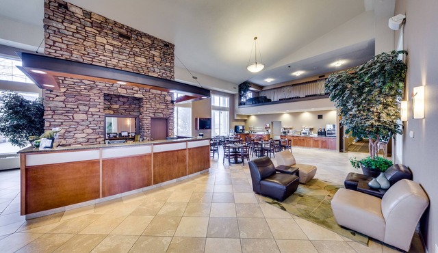 Heritage Inn & Suites