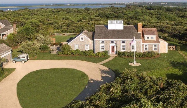 "High Point" - Compound situated on nearly 4 acres in Quidnet