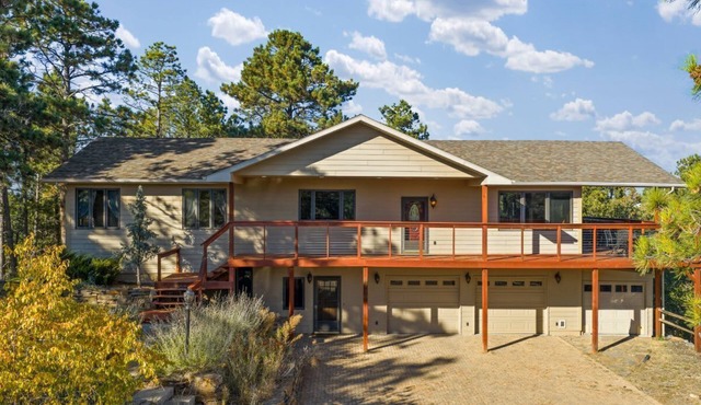 Highland Hilltop Retreat