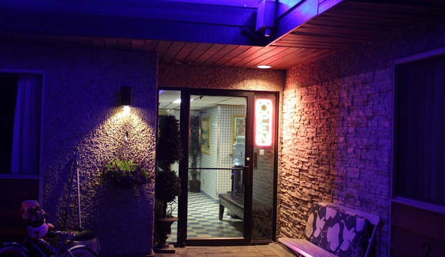 Hillcrest Motel
