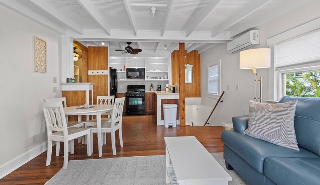 Historic & Stylish 1-Bedroom Apartment in the Heart of Downtown Fort Pierce