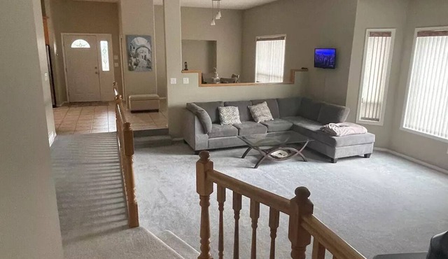 Hotel - 3 bed 2 bath Villa with pool. Sleeps 8. Great for families & companies