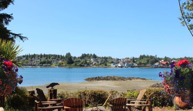 Inner Cove - private ocean room, hot tub access